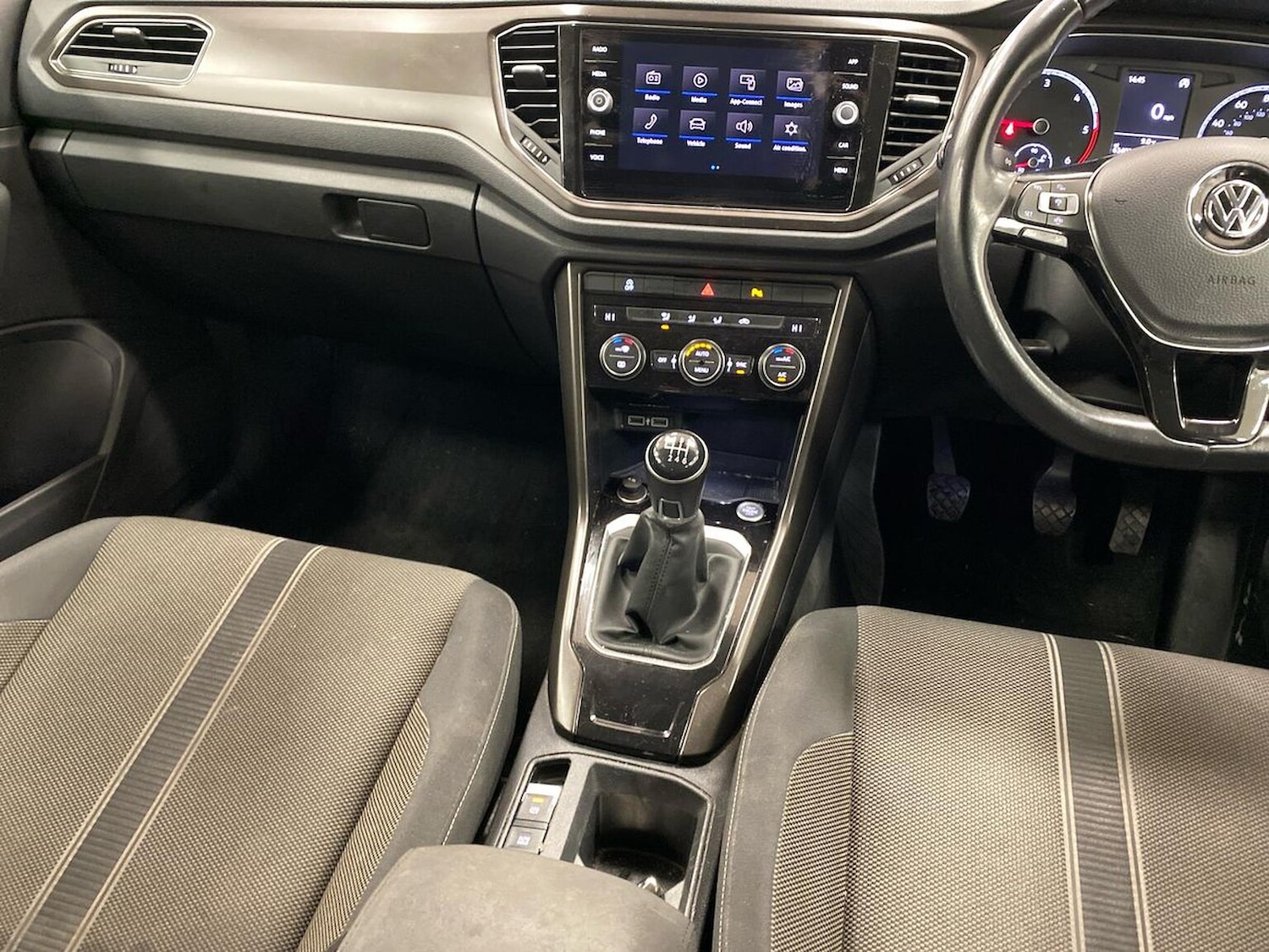 Used Volkswagen T-Roc 2019 for sale - 77056823: Photo 15