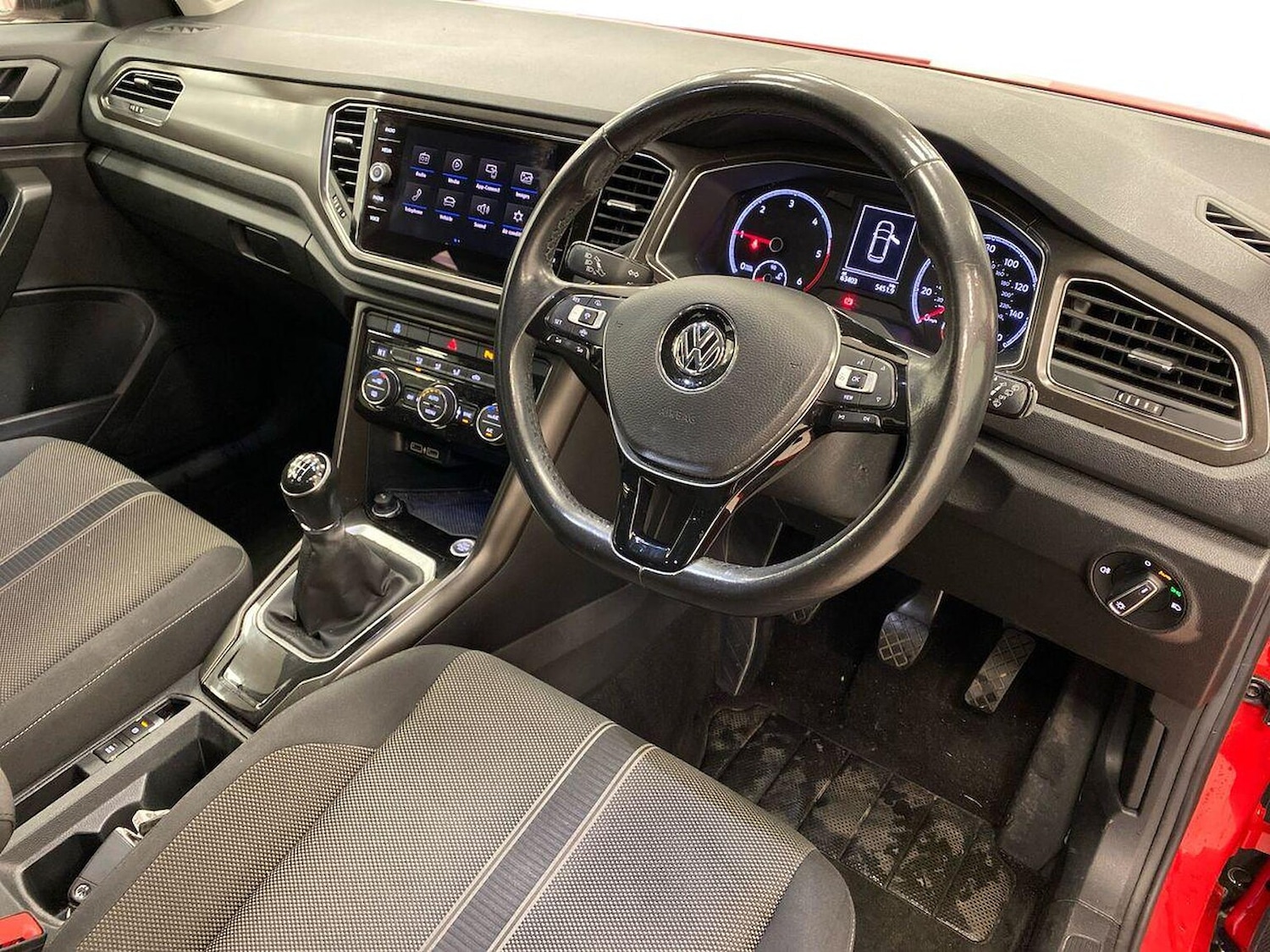 Used Volkswagen T-Roc 2019 for sale - 77056823: Photo 17