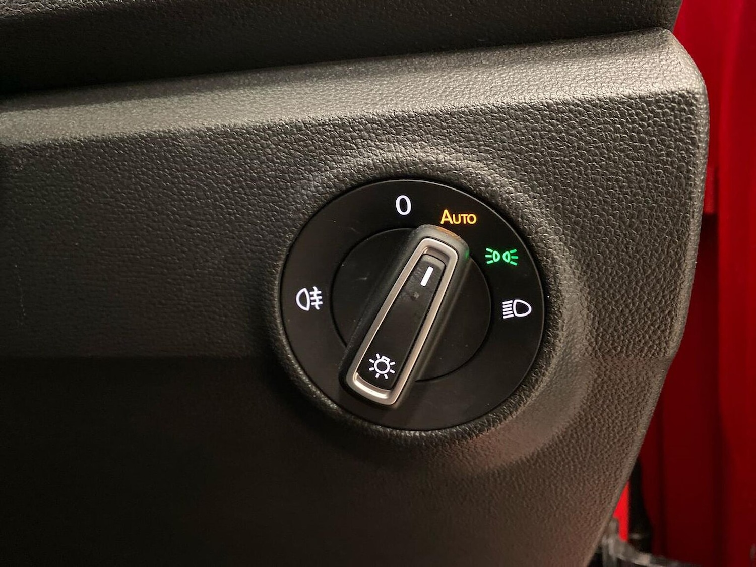 Used Volkswagen T-Roc 2019 for sale - 77056823: Photo 24