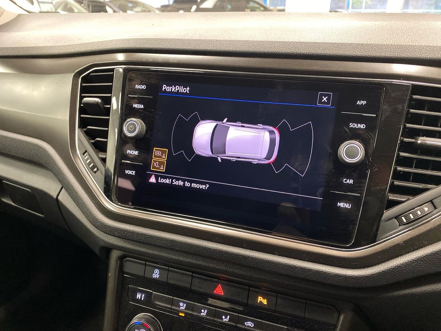 Used Volkswagen T-Roc 2019 for sale - 77056823: Photo 25