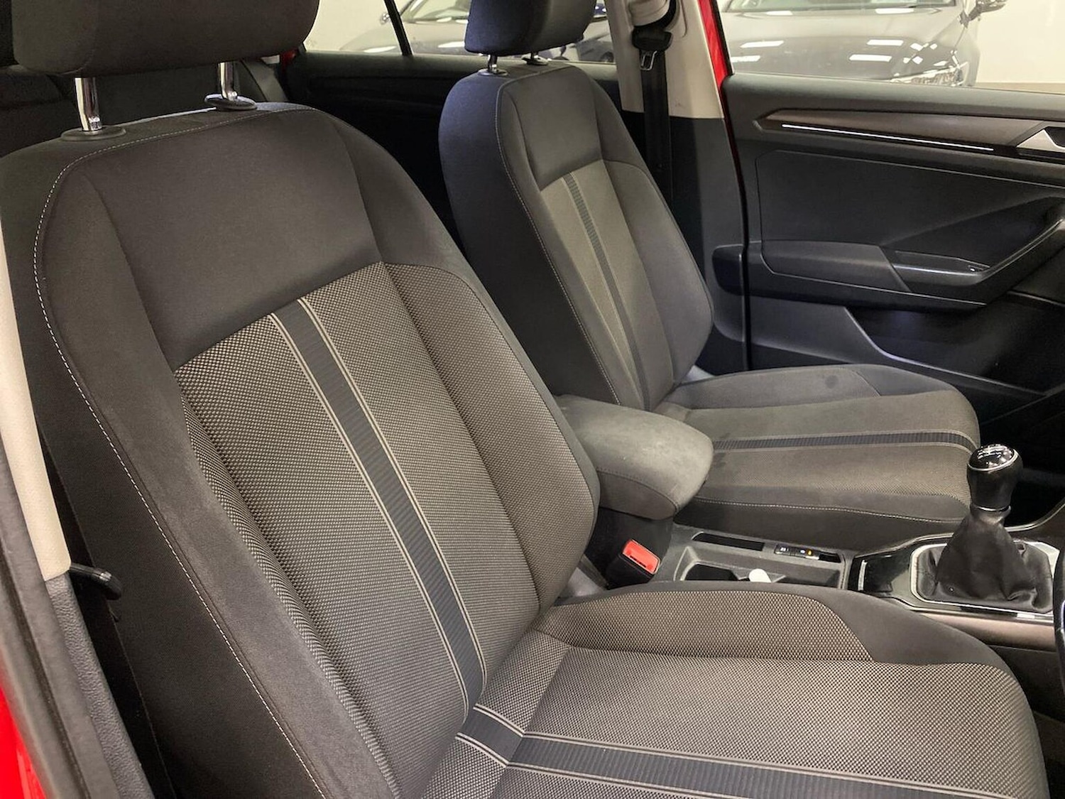 Used Volkswagen T-Roc 2019 for sale - 77056823: Photo 33