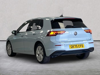 Used Volkswagen Golf 2025 for sale - 79115370: Photo