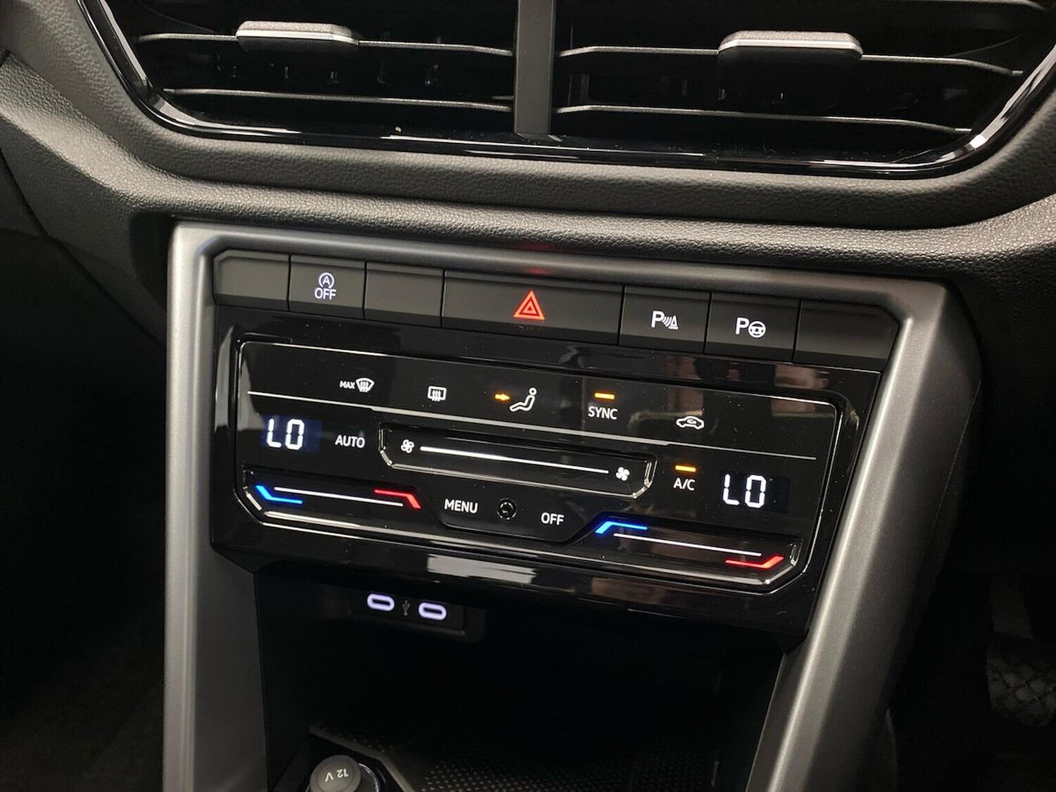 Used Volkswagen T-Roc 2026 for sale - 78194597: Photo 12