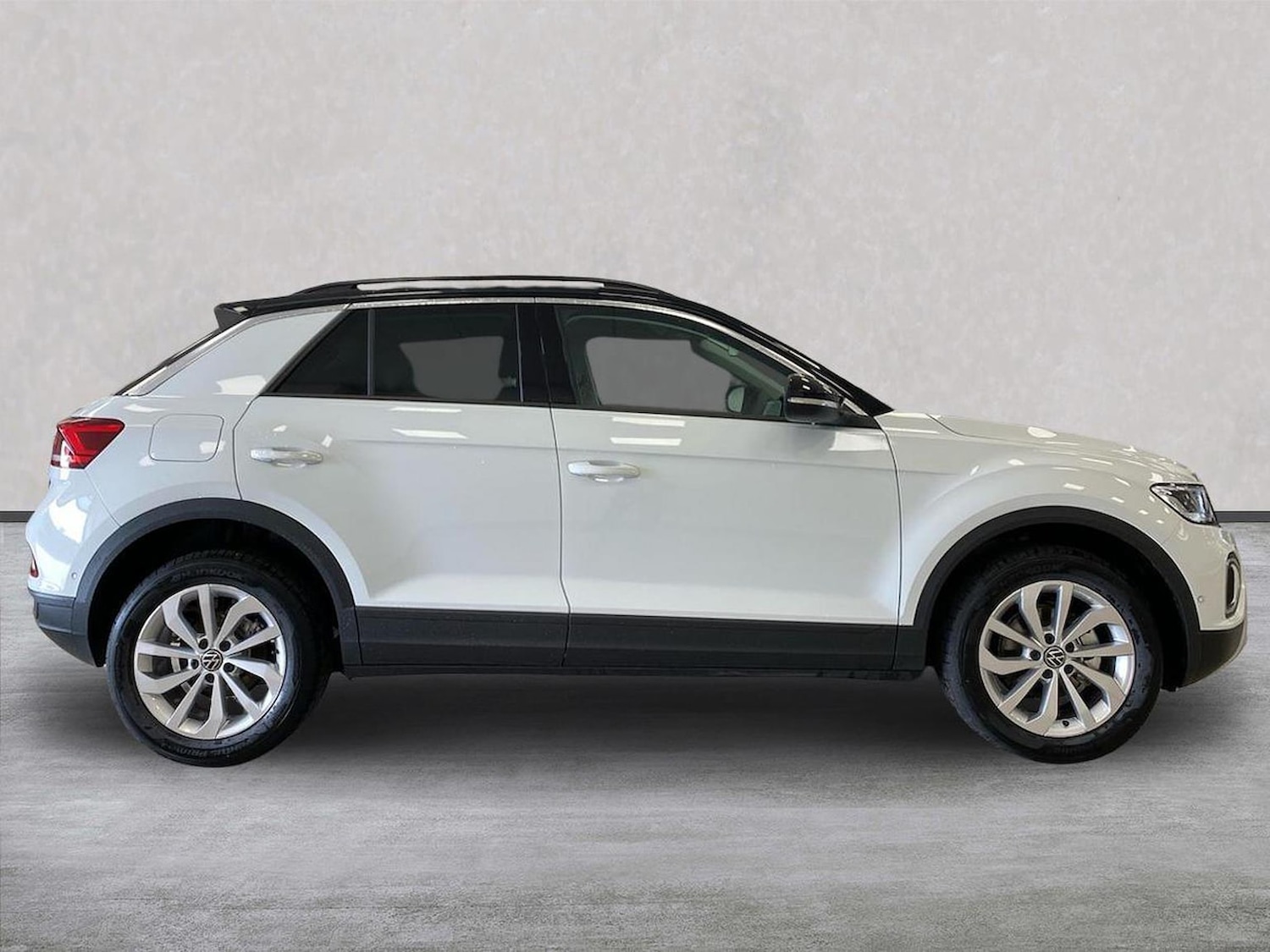 Used Volkswagen T-Roc 2026 for sale - 78194597: Photo 3