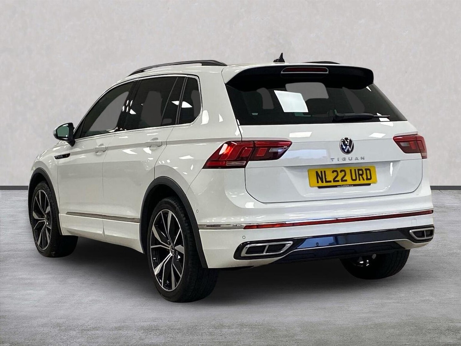 Used Volkswagen Tiguan 2022 for sale - 77555319: Photo 2