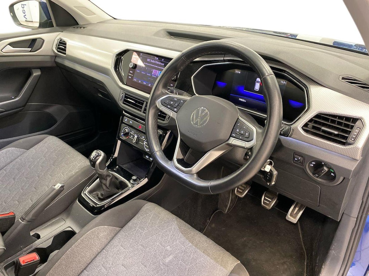 Used Volkswagen T-Cross 2023 for sale - 76492386: Photo 15