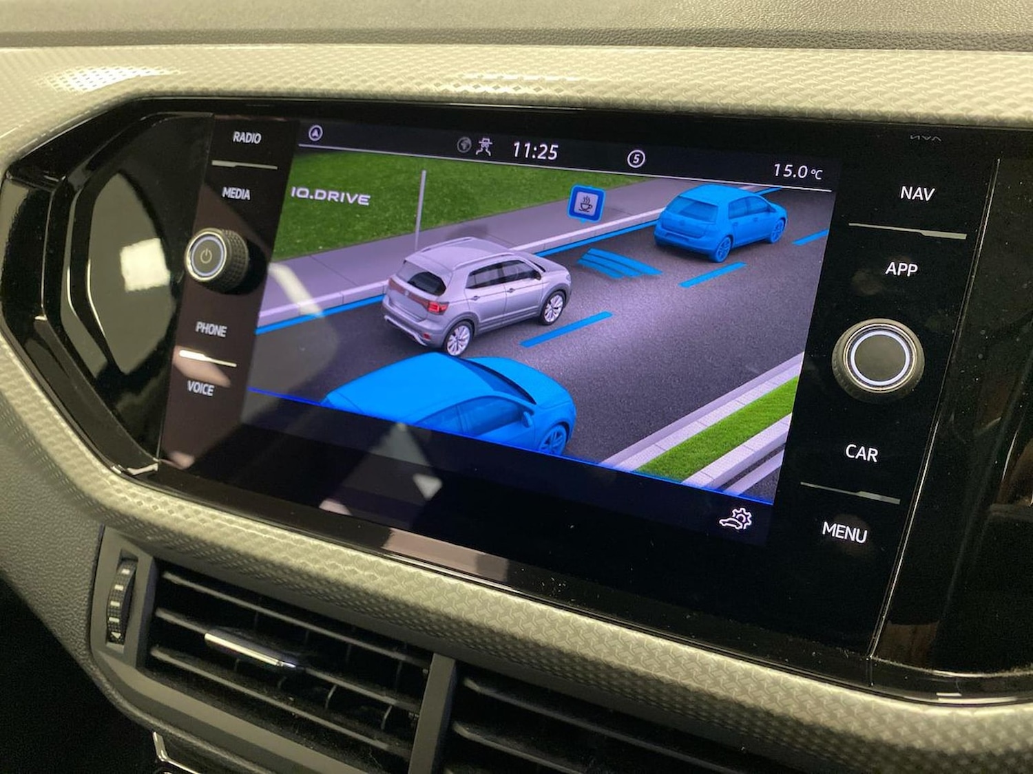 Used Volkswagen T-Cross 2023 for sale - 76492386: Photo 25