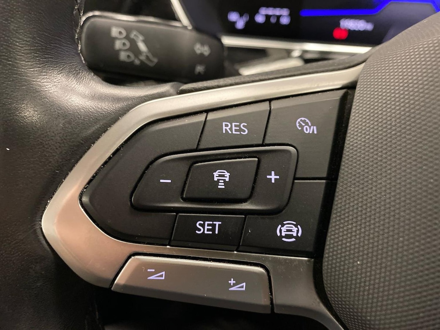 Used Volkswagen T-Cross 2023 for sale - 76492386: Photo 27