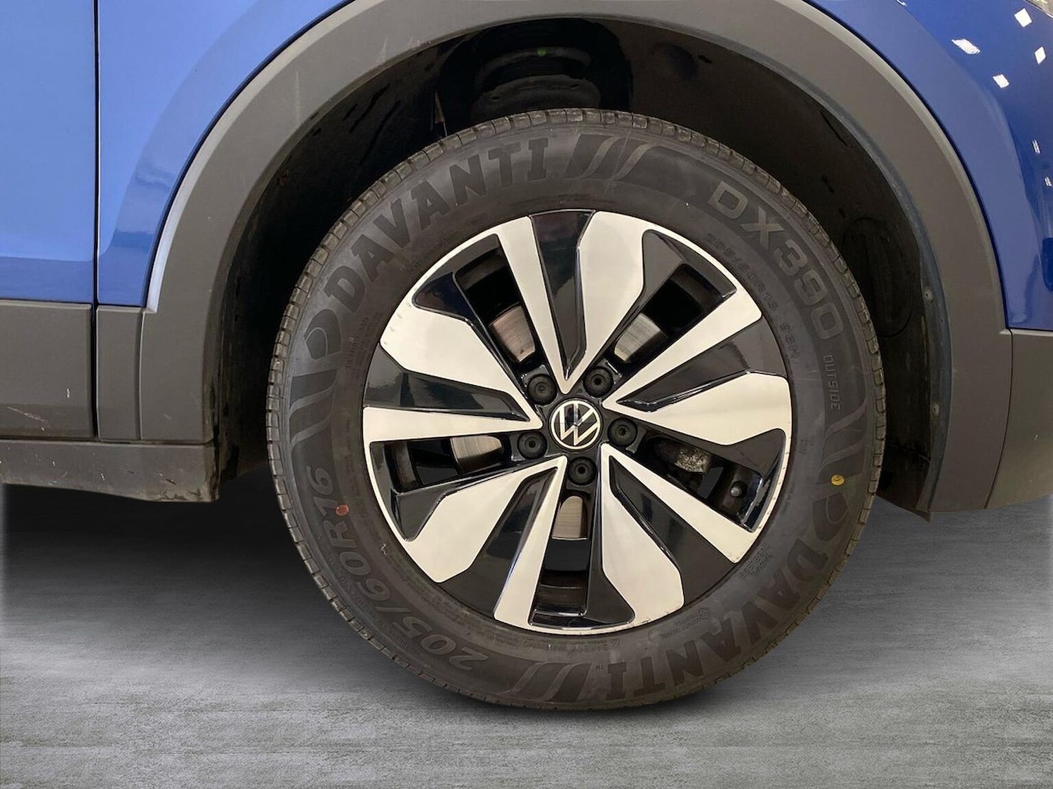 Used Volkswagen T-Cross 2023 for sale - 76492386: Photo 6