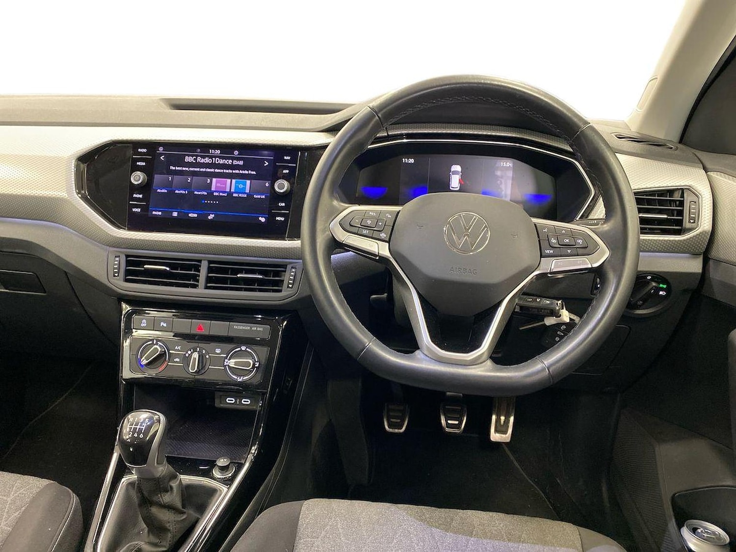 Used Volkswagen T-Cross 2023 for sale - 76492386: Photo 9