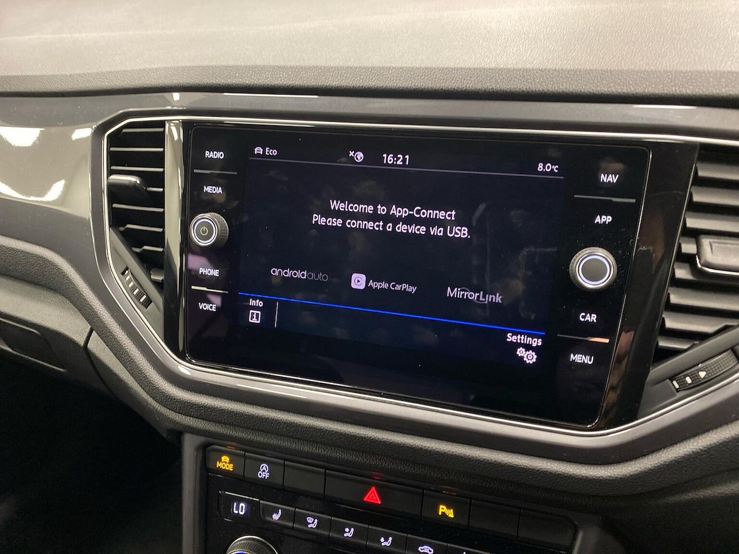 Used Volkswagen T-Roc 2020 for sale - 76837155: Photo 25