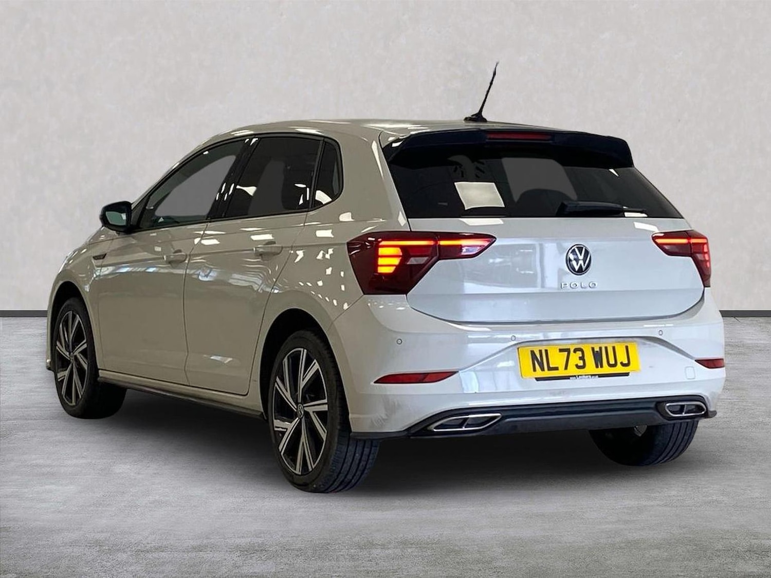 Used Volkswagen Polo 2023 for sale - 78194442: Photo 2