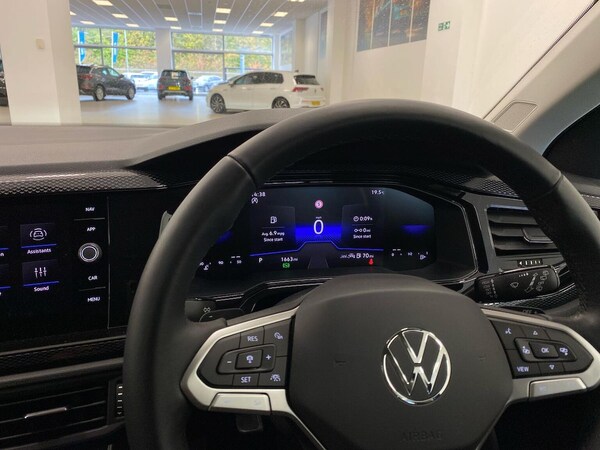 Used Volkswagen Polo 2024 for sale - 76142965: Photo 10