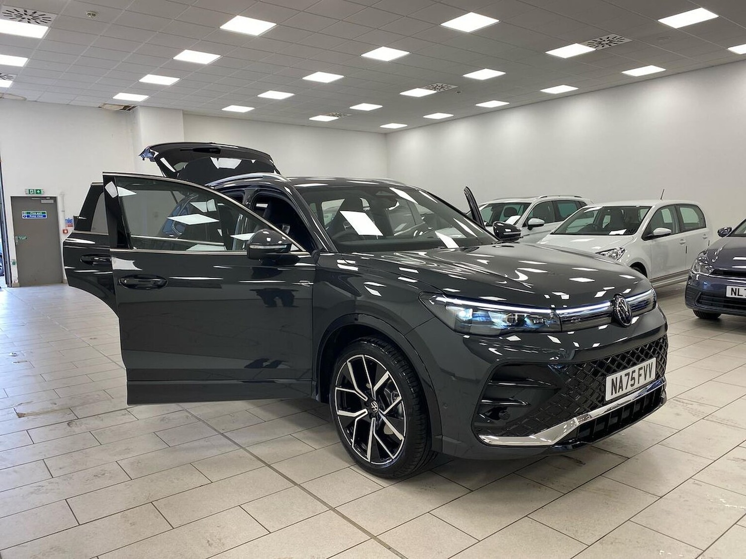 Used Volkswagen Tiguan 2025 for sale - 77947338: Photo 35