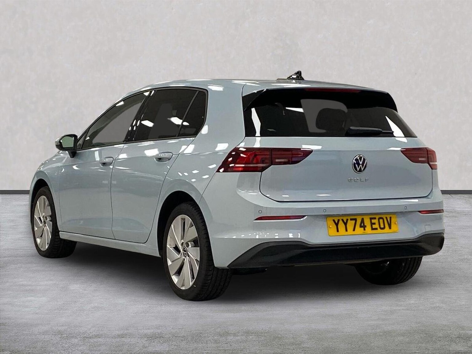 Used Volkswagen Golf 2024 for sale - 77872122: Photo 2