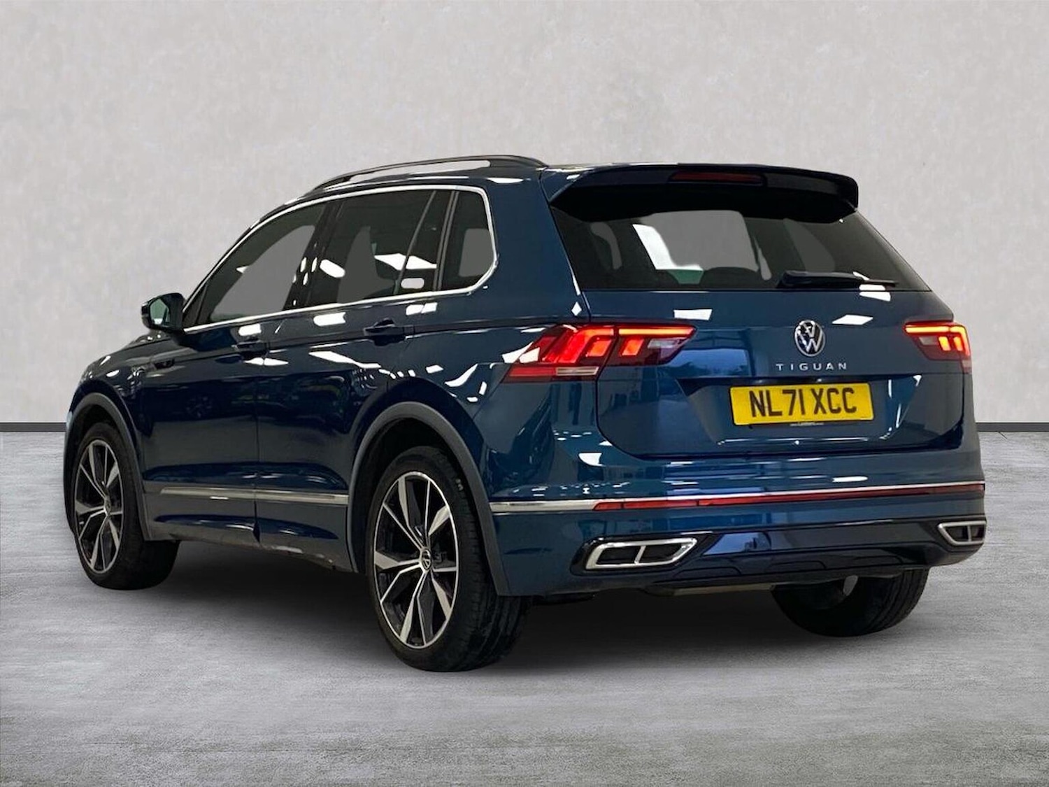 Used Volkswagen Tiguan 2021 for sale - 76809428: Photo 2