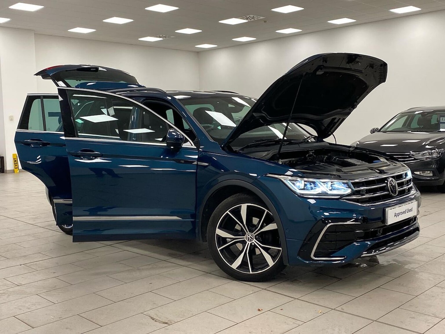 Used Volkswagen Tiguan 2021 for sale - 76809428: Photo 40