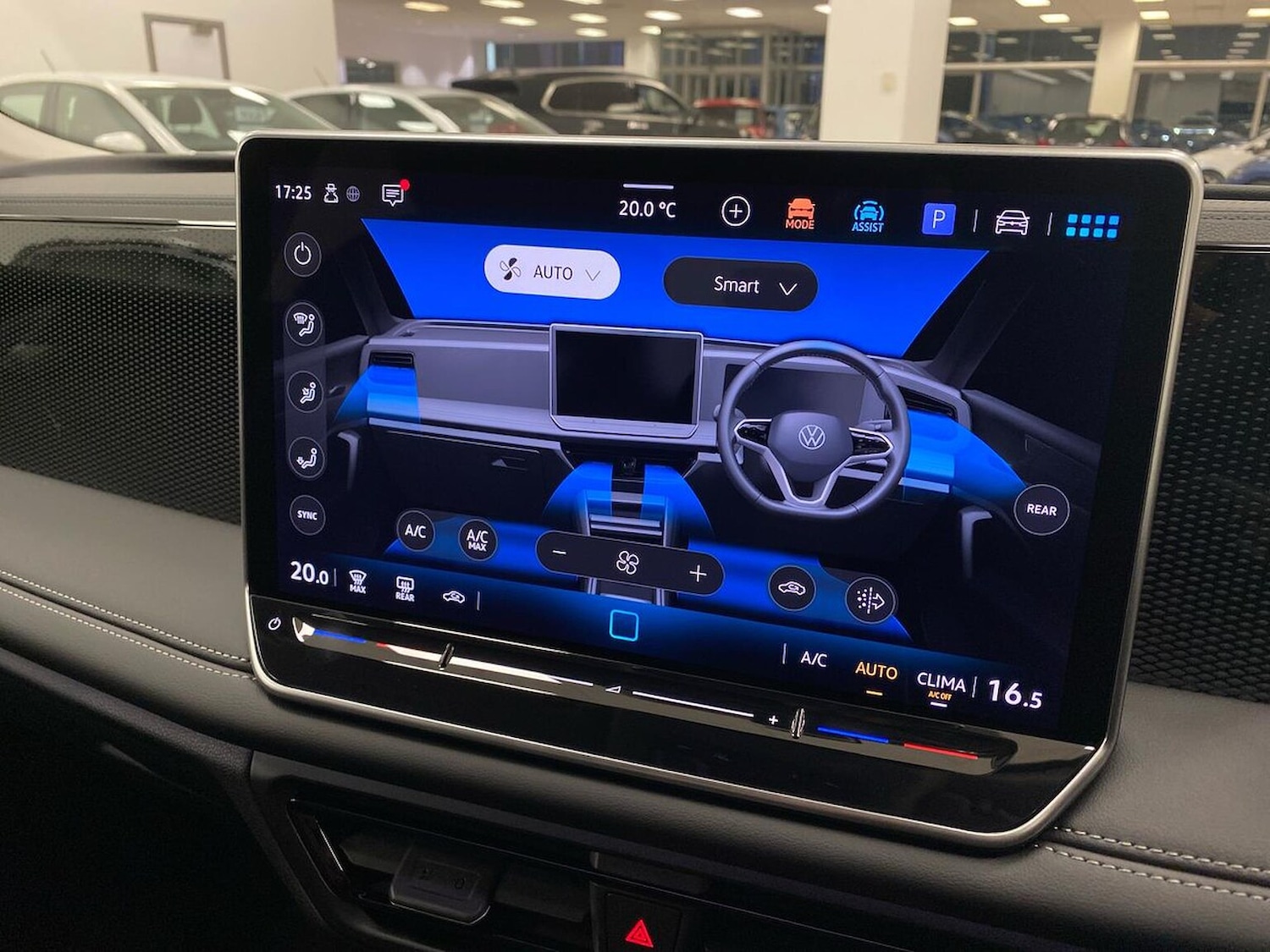 Used Volkswagen Tiguan 2025 for sale - 76547680: Photo 12