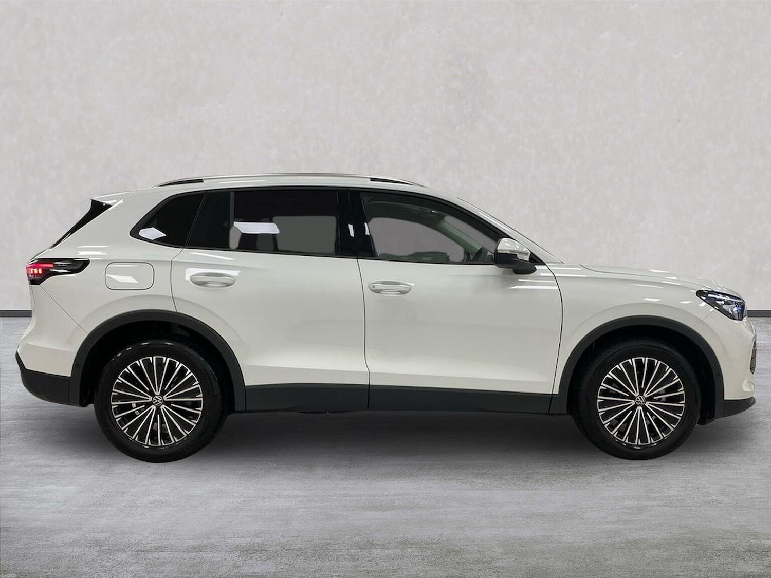 Used Volkswagen Tiguan 2025 for sale - 76547680: Photo 3