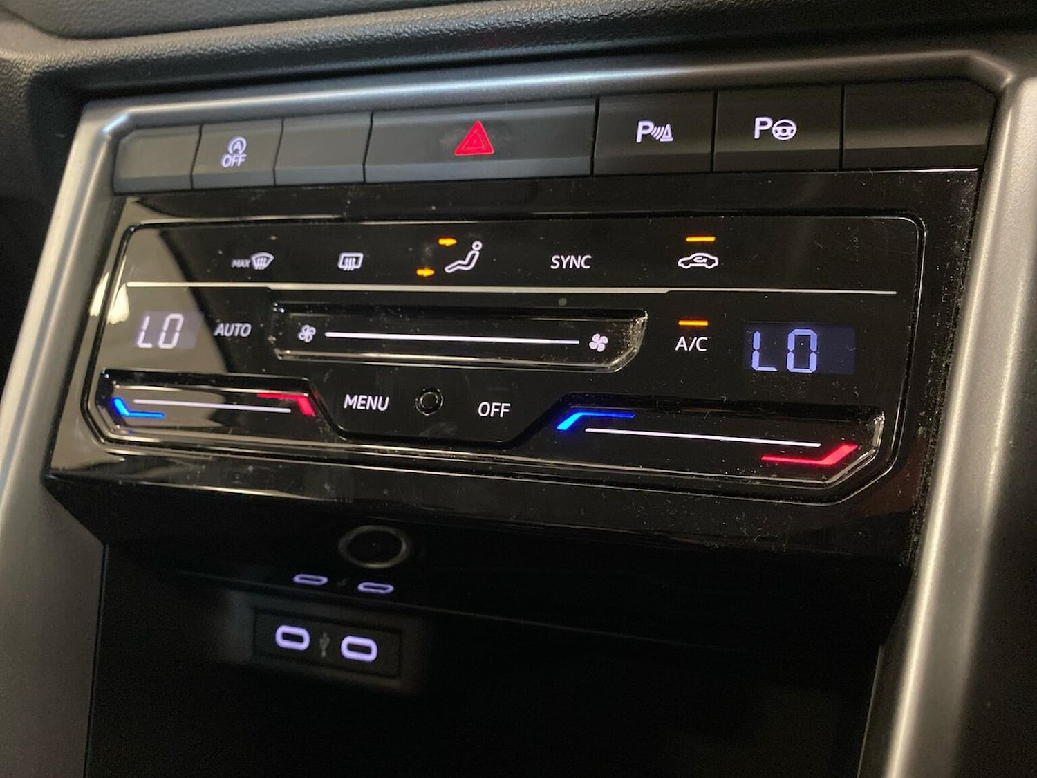 Used Volkswagen T-Roc 2022 for sale - 76897123: Photo 12