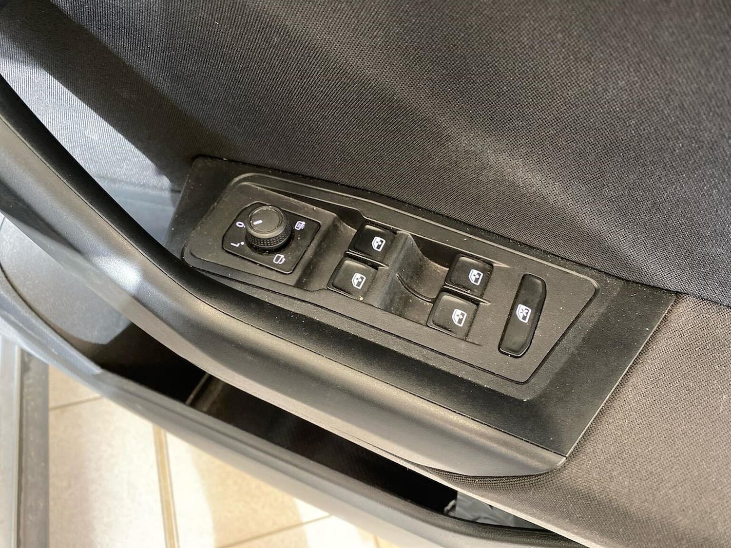 Used Volkswagen T-Roc 2022 for sale - 76897123: Photo 21