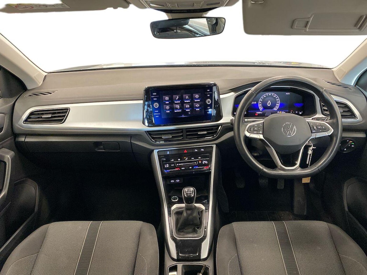 Used Volkswagen T-Roc 2022 for sale - 76897123: Photo 8