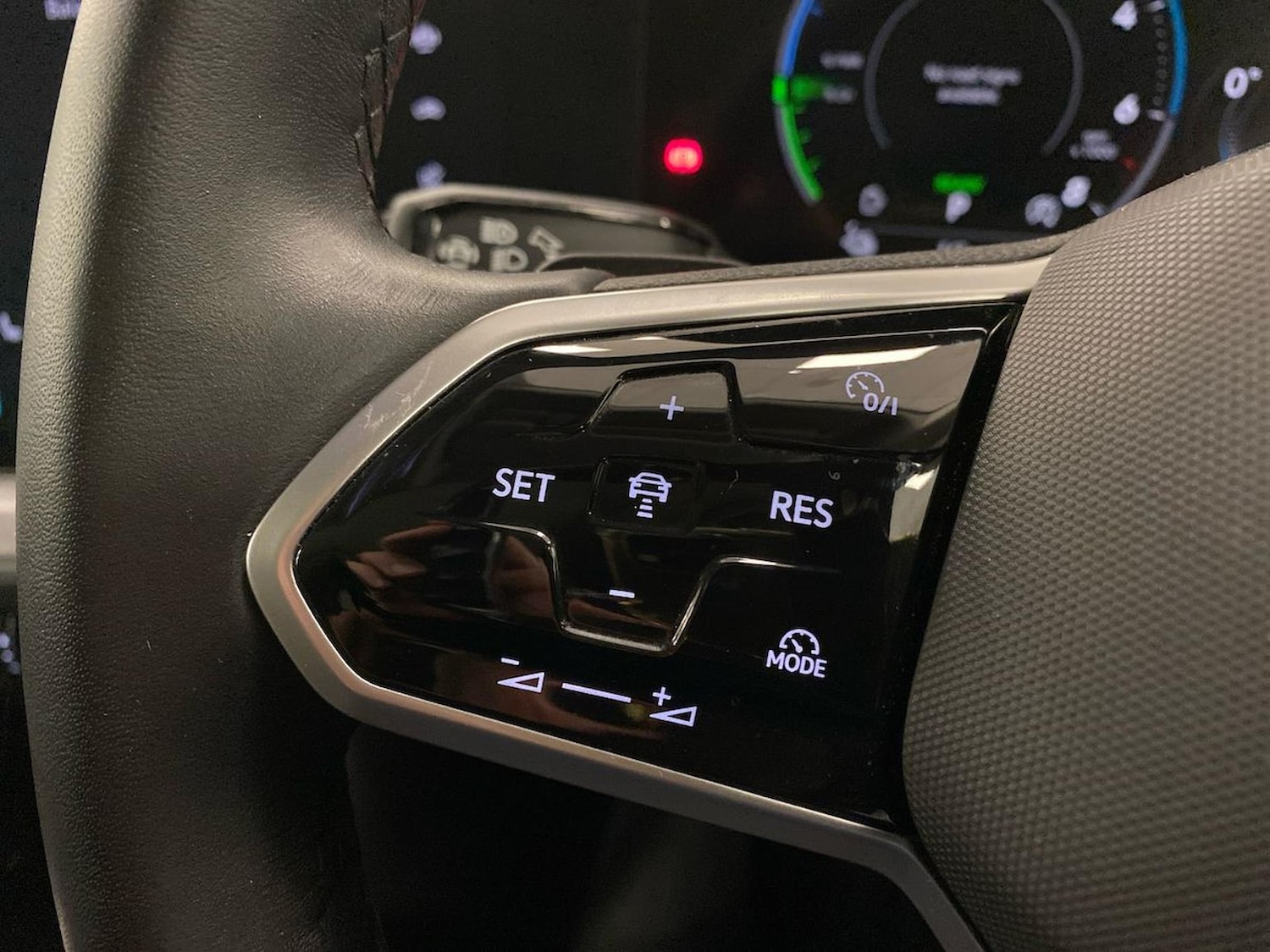 Used Volkswagen Touareg 2024 for sale - 76492357: Photo 27