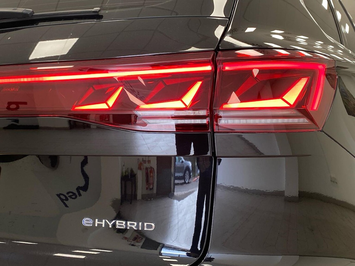 Used Volkswagen Touareg 2024 for sale - 76492357: Photo 36