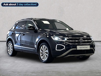 Used Volkswagen T-Roc 2023 for sale - 78894420: Photo
