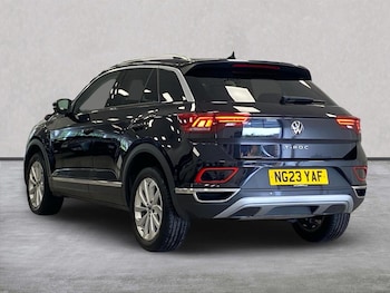 Used Volkswagen T-Roc 2023 for sale - 78894420: Photo