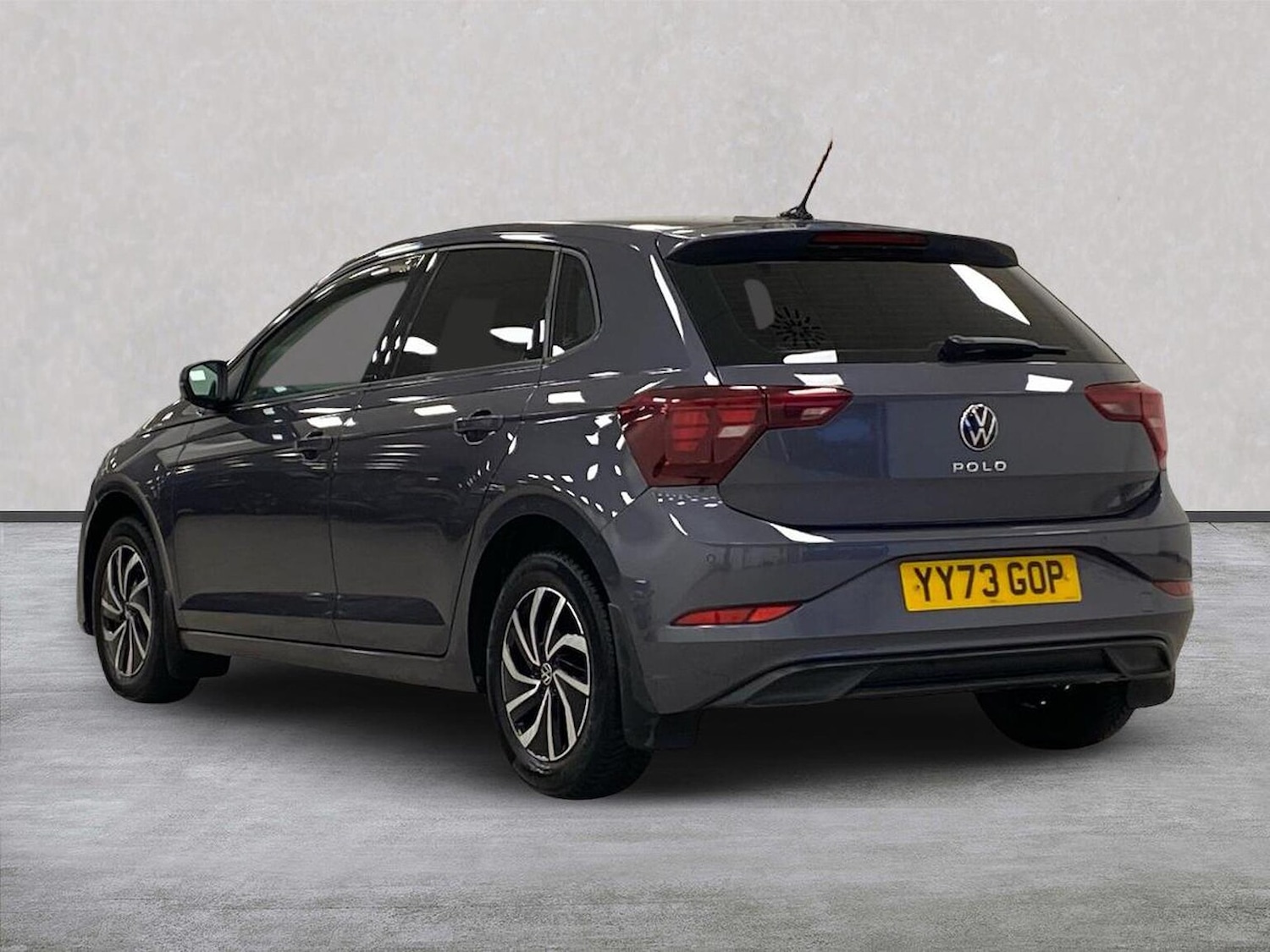 Used Volkswagen Polo 2023 for sale - 76837156: Photo 2