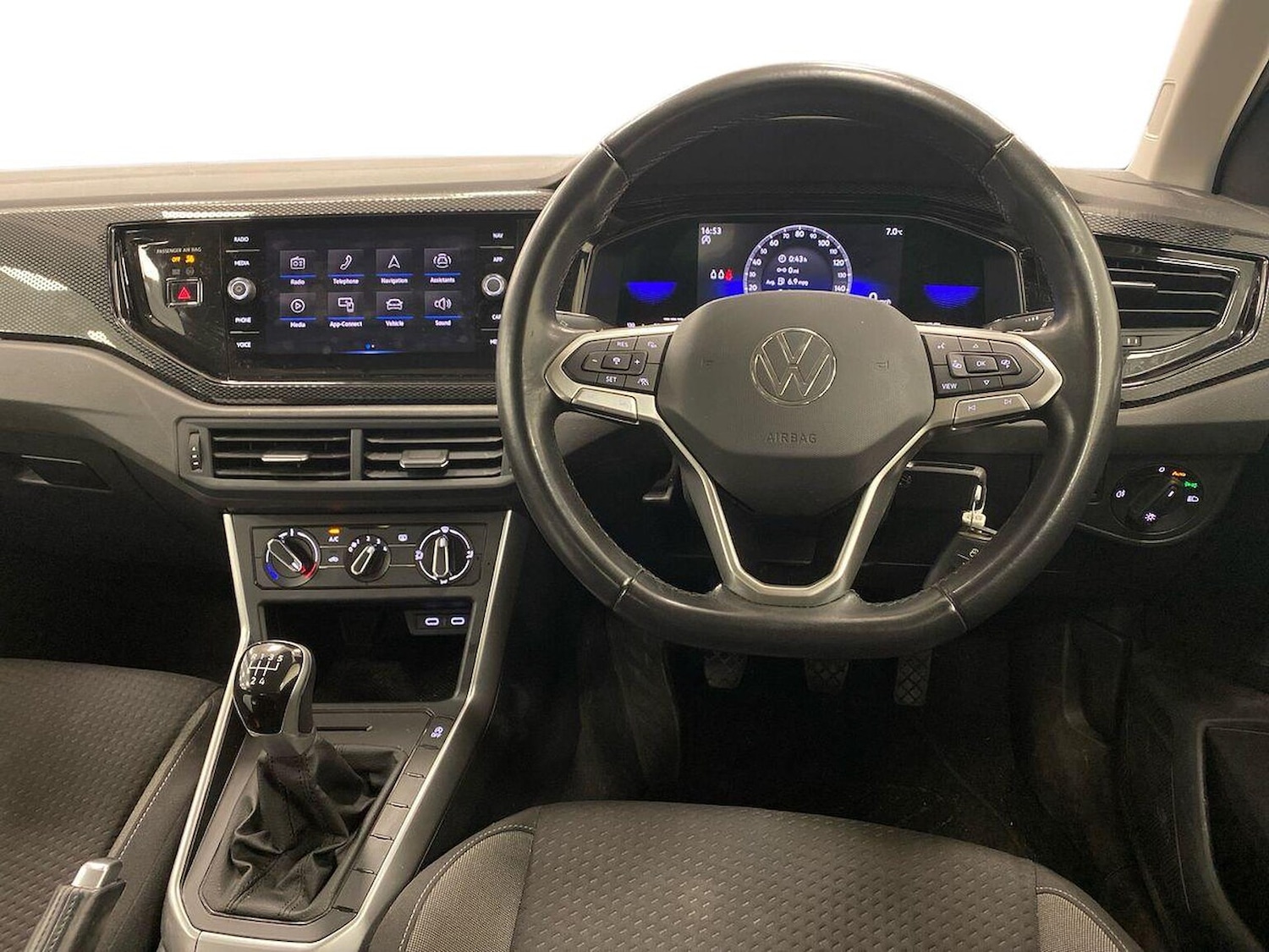 Used Volkswagen Polo 2022 for sale - 76777329: Photo 9