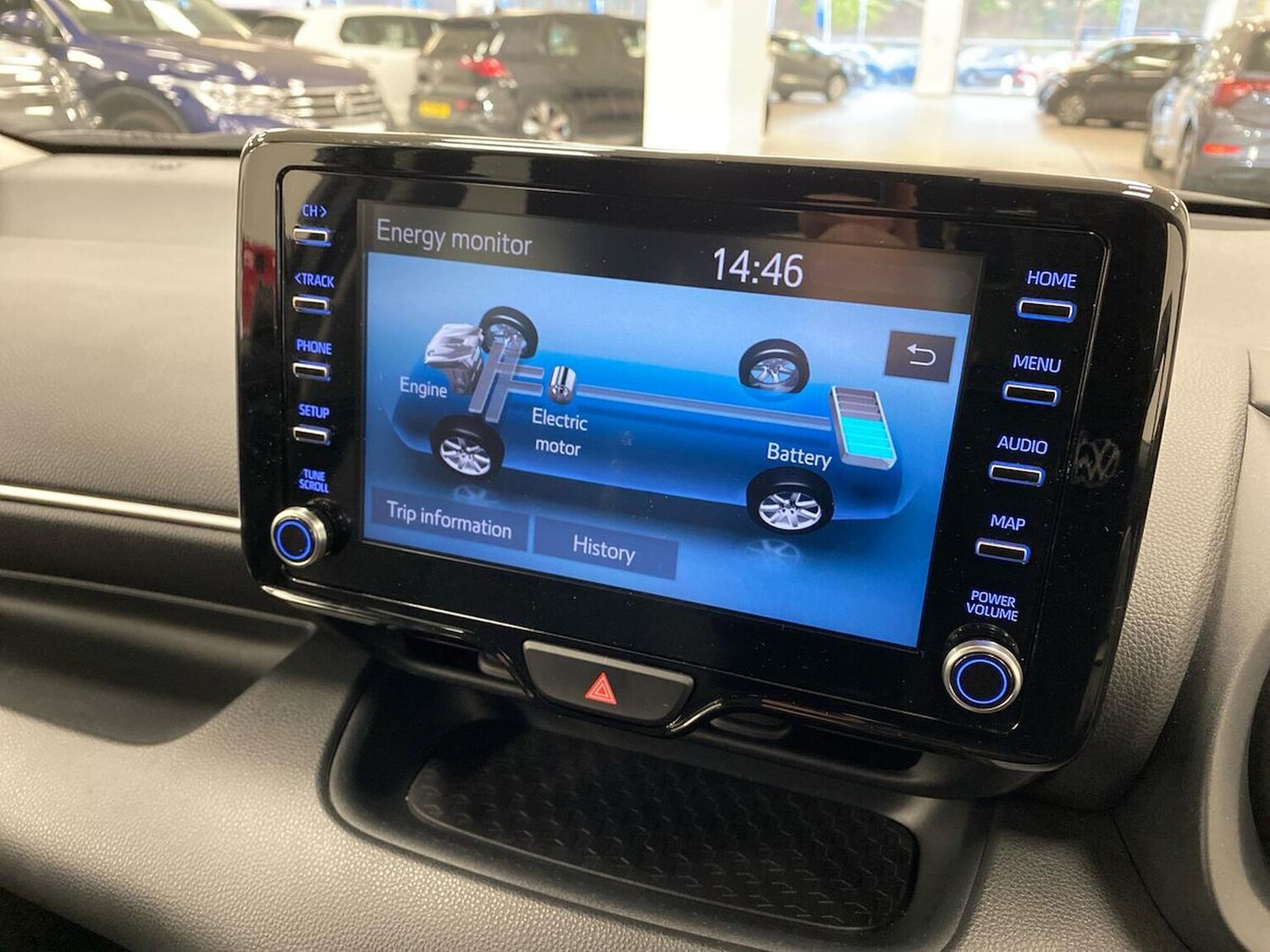 Used Toyota Yaris 2022 for sale - 77872117: Photo 25