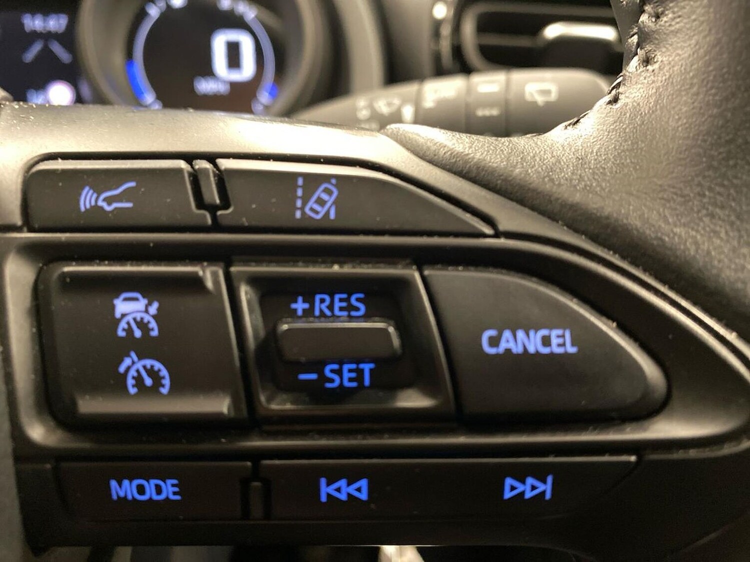 Used Toyota Yaris 2022 for sale - 77872117: Photo 26