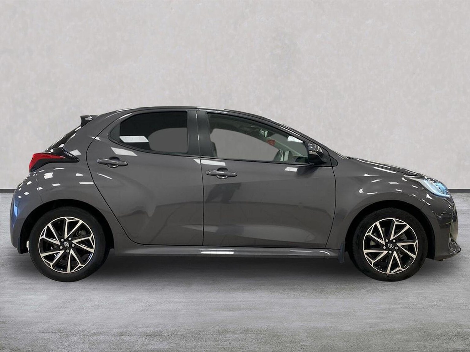 Used Toyota Yaris 2022 for sale - 77872117: Photo 3