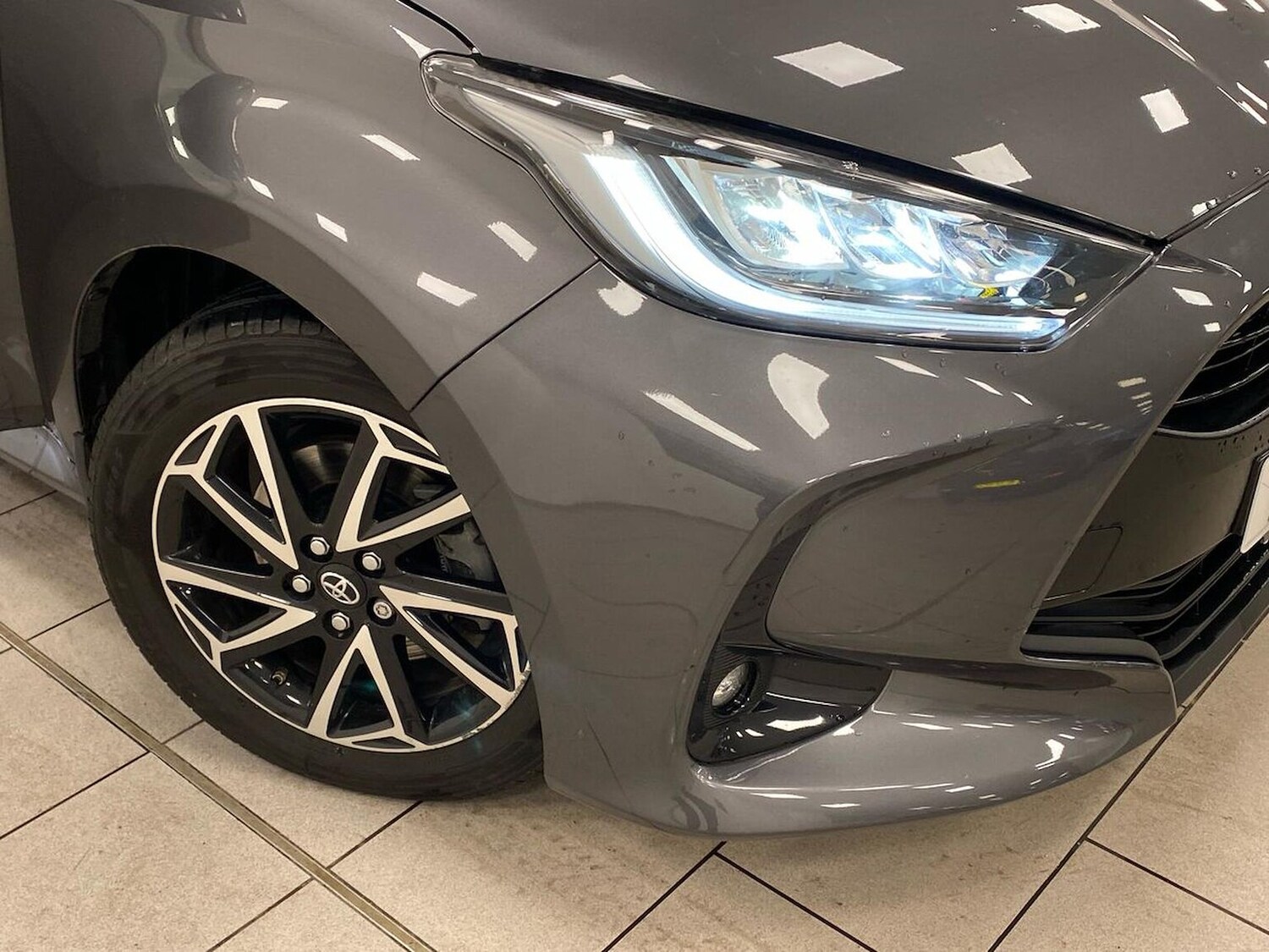 Used Toyota Yaris 2022 for sale - 77872117: Photo 30