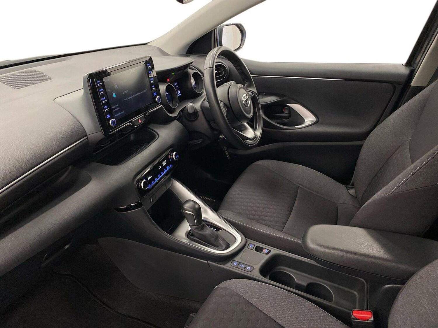 Used Toyota Yaris 2022 for sale - 77872117: Photo 7