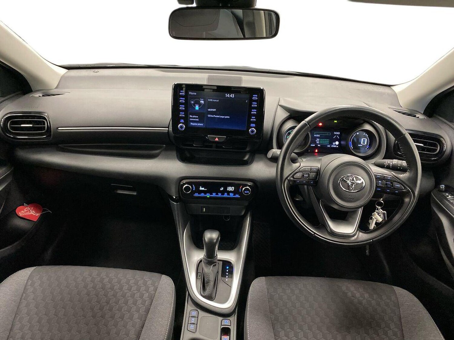 Used Toyota Yaris 2022 for sale - 77872117: Photo 8