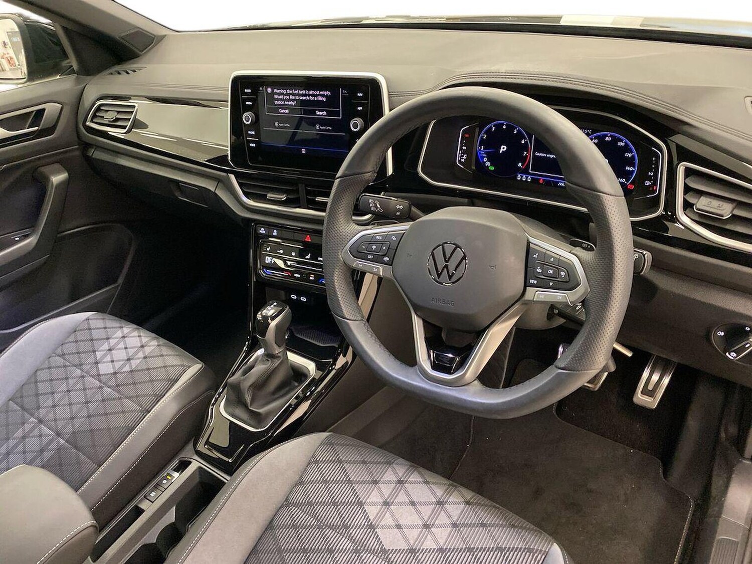 Used Volkswagen T-Roc 2025 for sale - 76313861: Photo 15