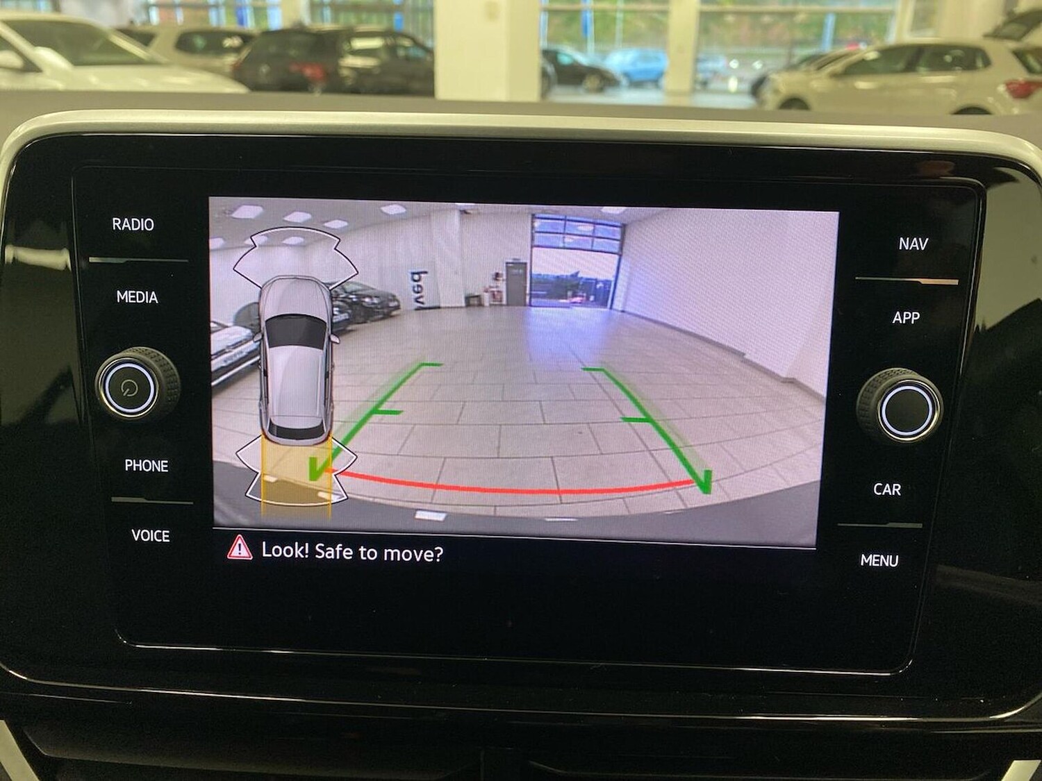 Used Volkswagen T-Roc 2025 for sale - 76313861: Photo 22