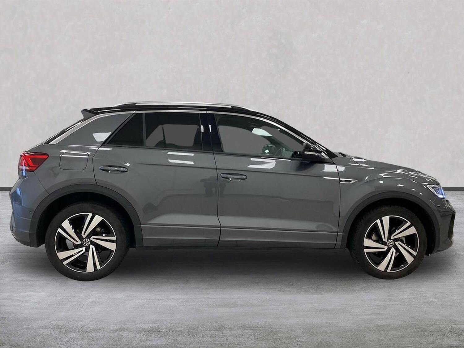 Used Volkswagen T-Roc 2025 for sale - 76313861: Photo 3