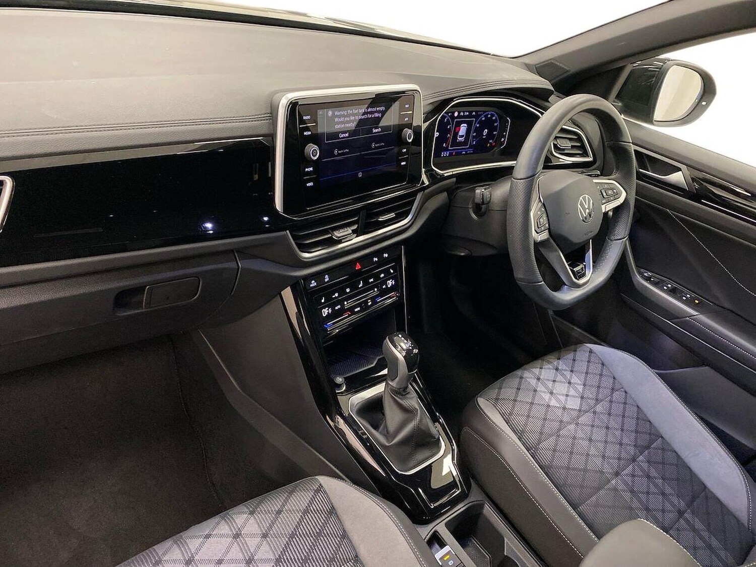 Used Volkswagen T-Roc 2025 for sale - 76313861: Photo 7