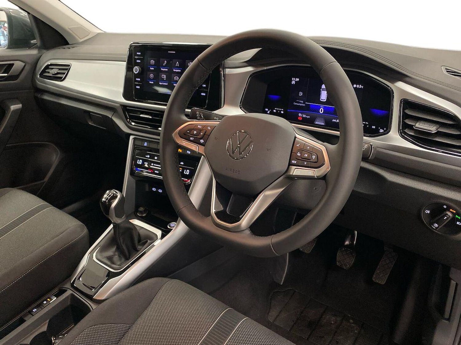 Used Volkswagen T-Roc 2025 for sale - 77487518: Photo 15