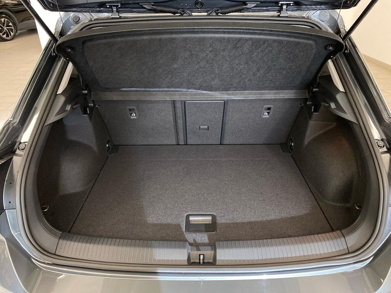 Used Volkswagen T-Roc 2025 for sale - 77487518: Photo 17