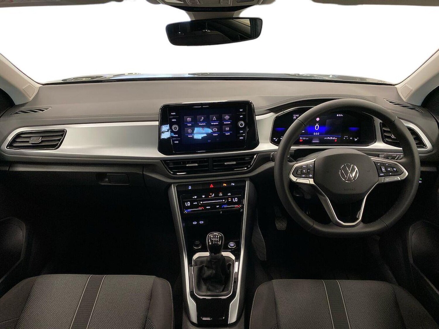 Used Volkswagen T-Roc 2025 for sale - 77487518: Photo 8