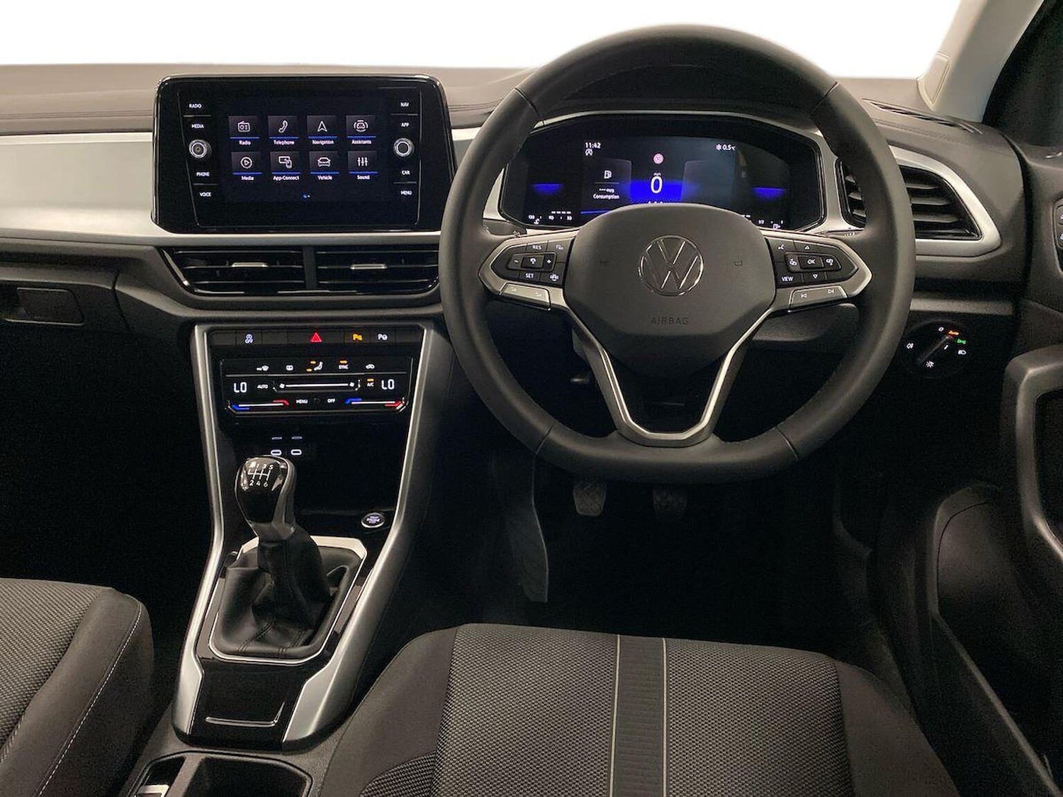 Used Volkswagen T-Roc 2025 for sale - 77487518: Photo 9