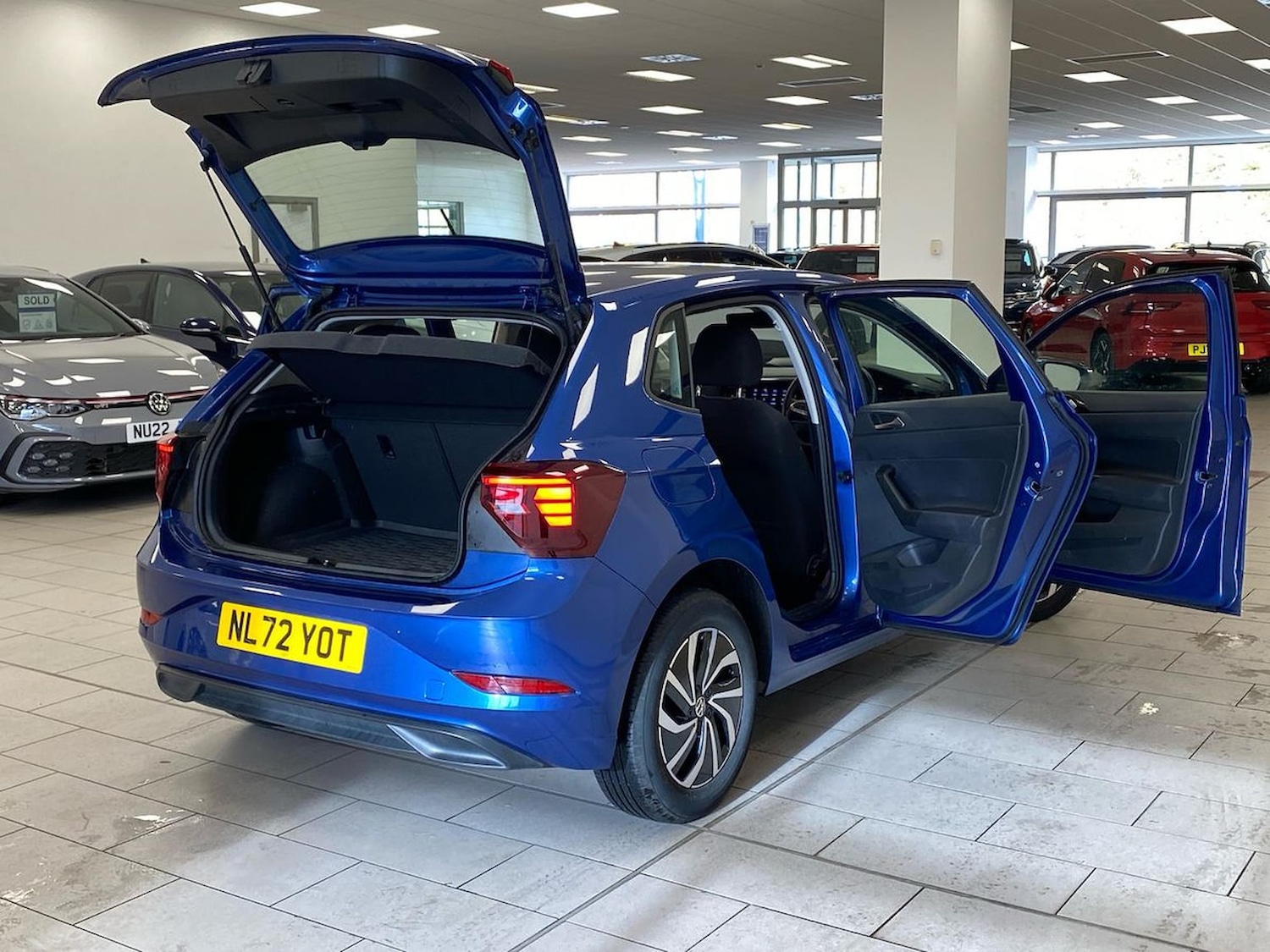 Used Volkswagen Polo 2022 for sale - 76492395: Photo 41