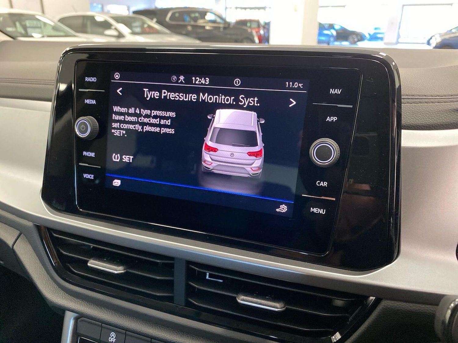 Used Volkswagen T-Roc 2025 for sale - 76536640: Photo 25