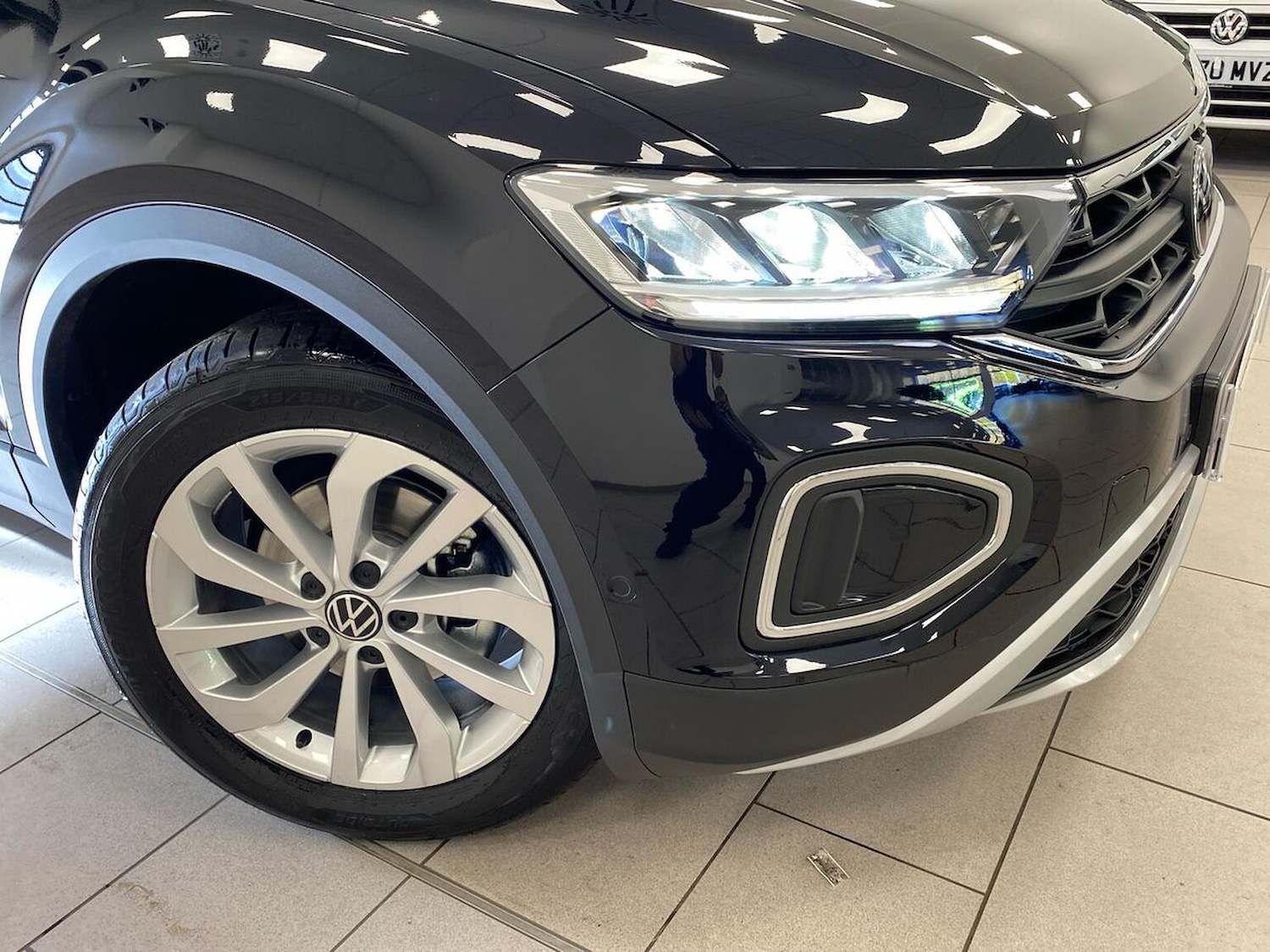 Used Volkswagen T-Roc 2025 for sale - 76536640: Photo 28