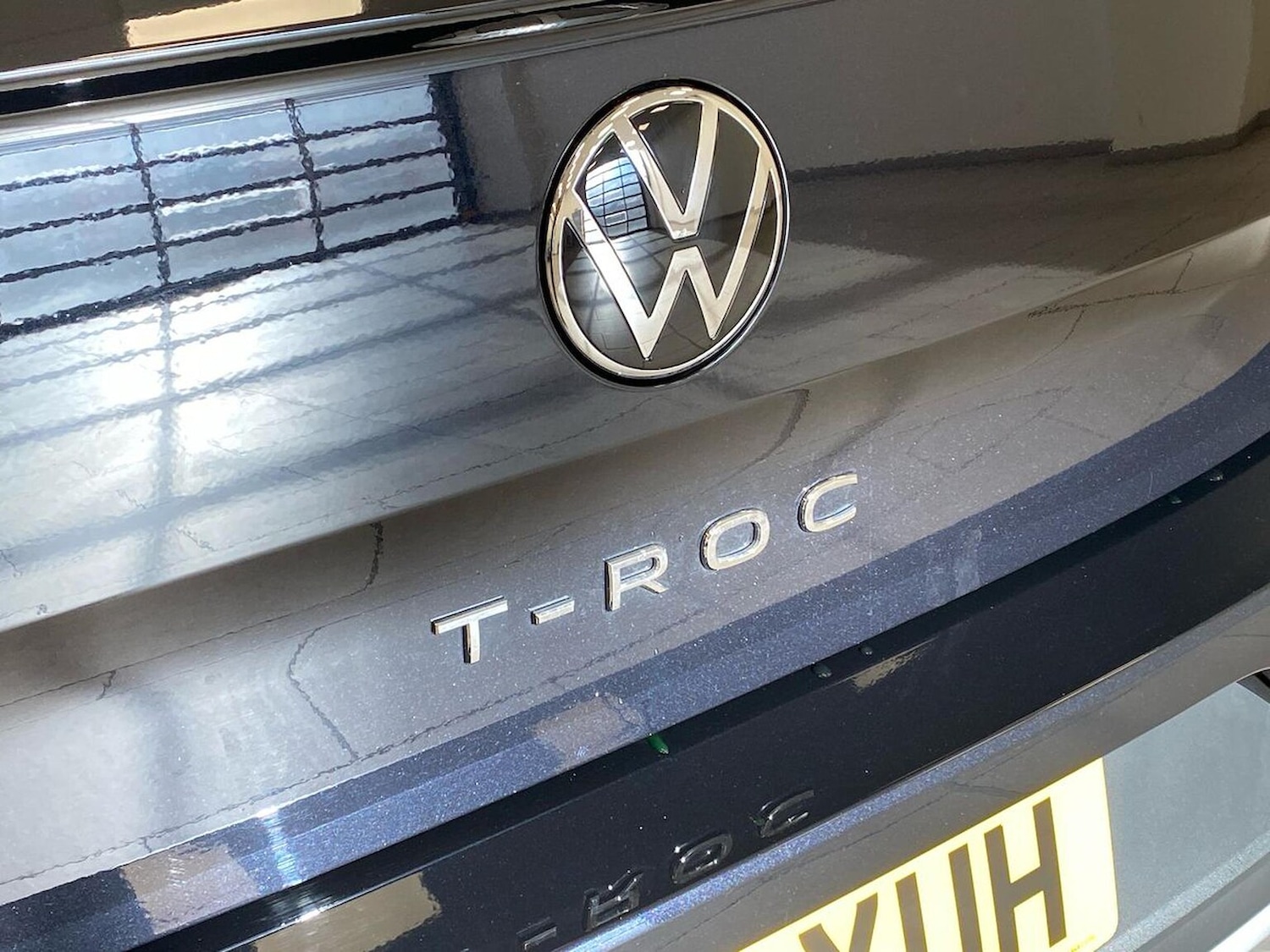 Used Volkswagen T-Roc 2025 for sale - 76536640: Photo 35